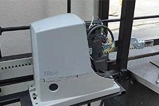 Відкатні ворота з автоматикою Nice Rox